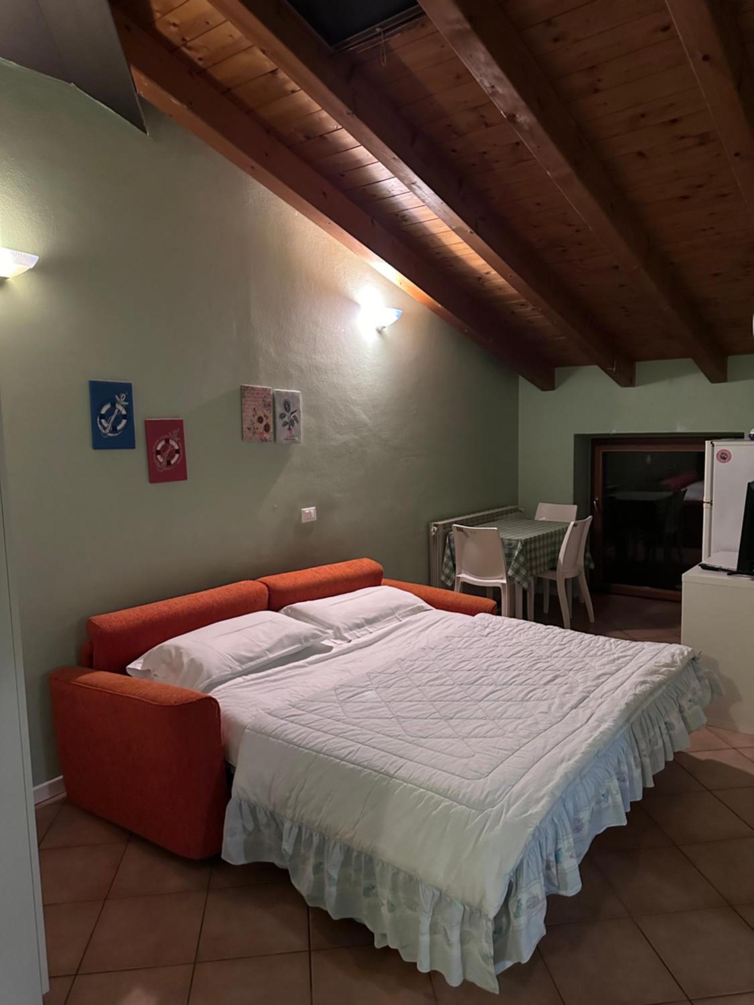 Garibaldi 4 Loft Apartment เบรเชีย ภายนอก รูปภาพ